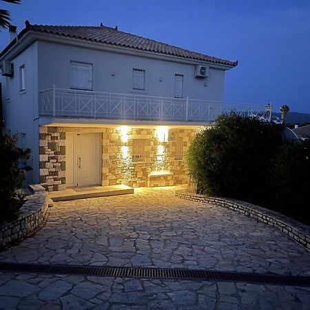Luxurious Villa In Peloponnese With Swimming Pool Kamária Kültér fotó