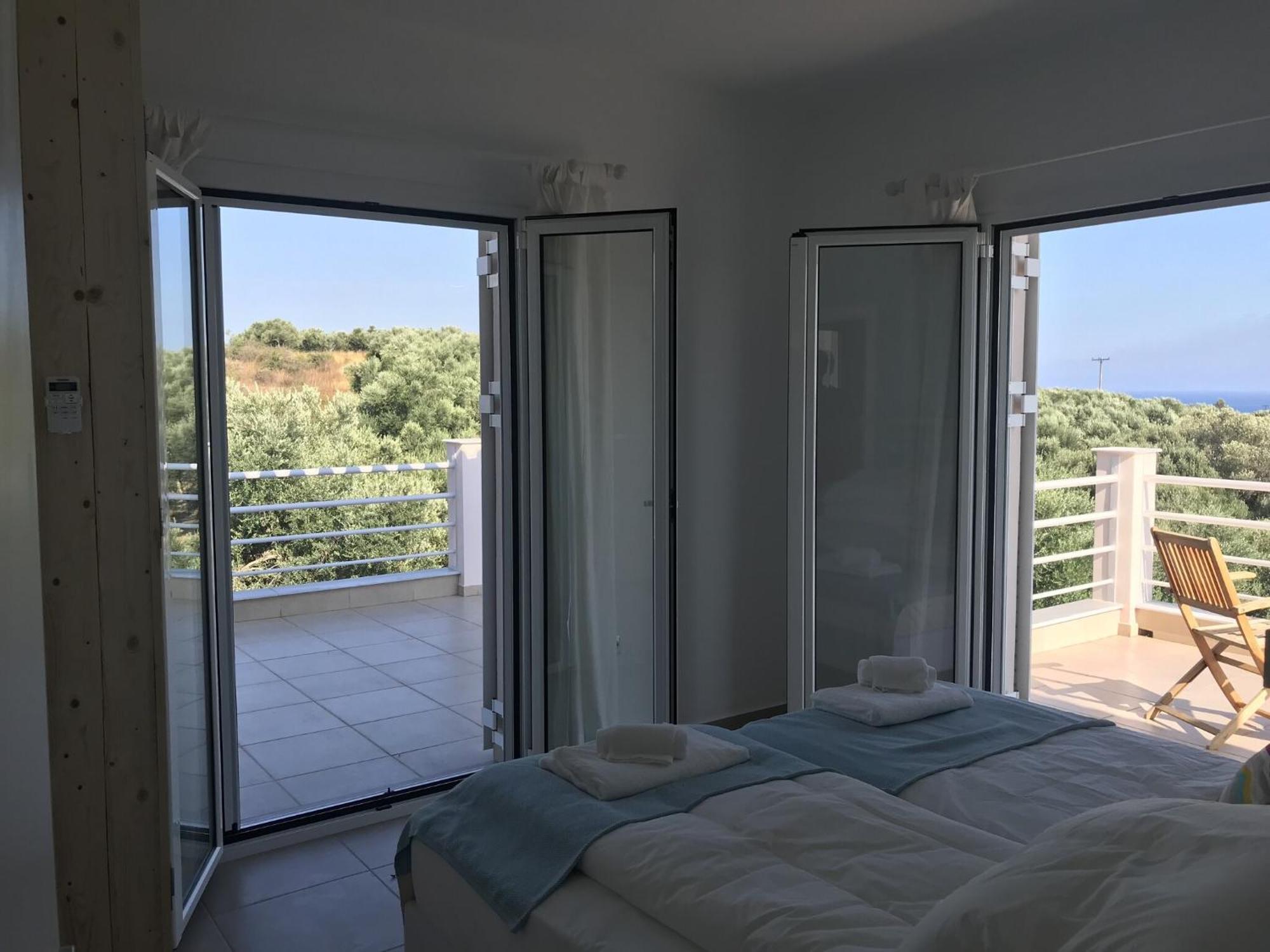 Luxurious Villa In Peloponnese With Swimming Pool Kamária Kültér fotó
