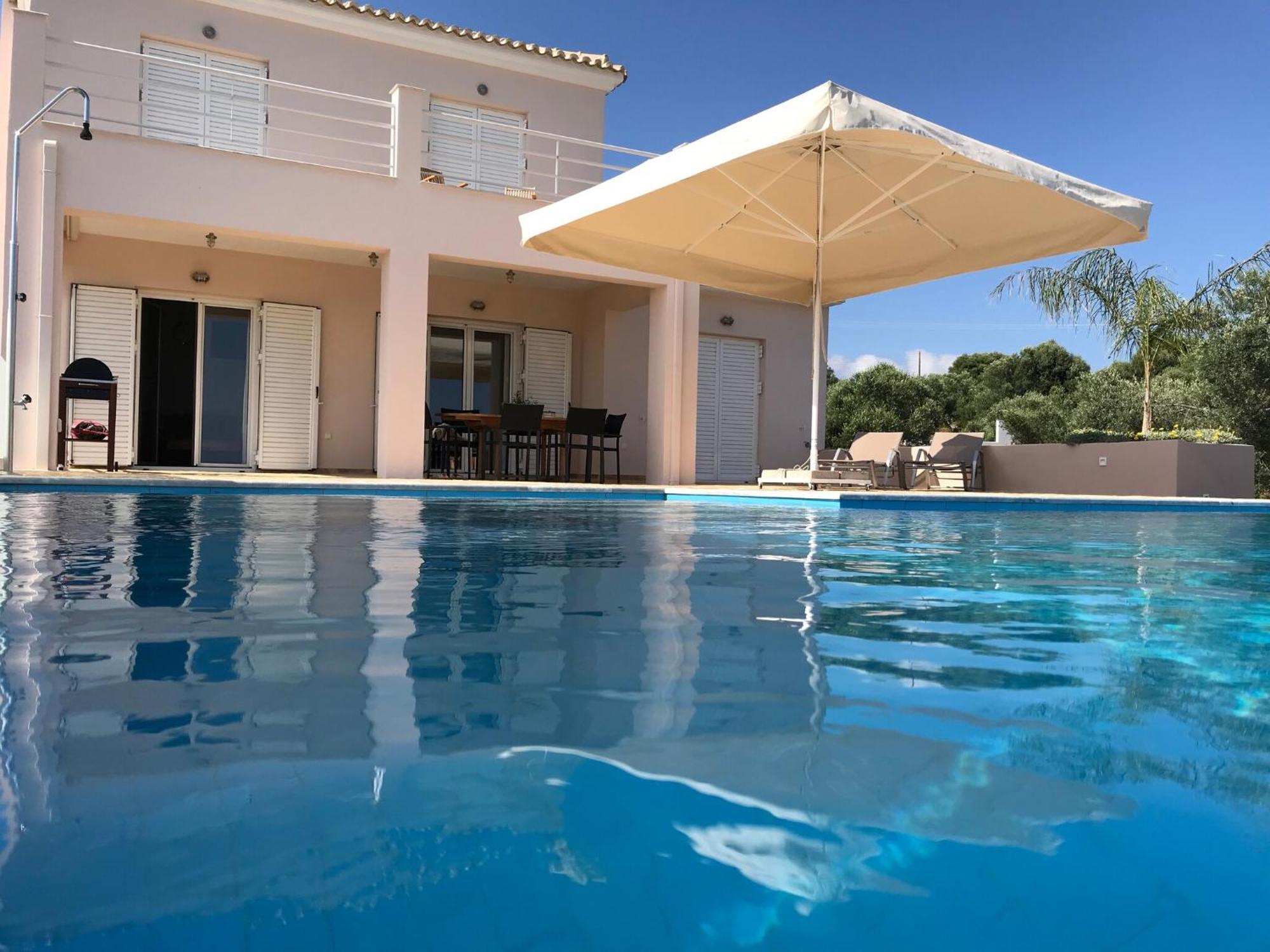 Luxurious Villa In Peloponnese With Swimming Pool Kamária Kültér fotó