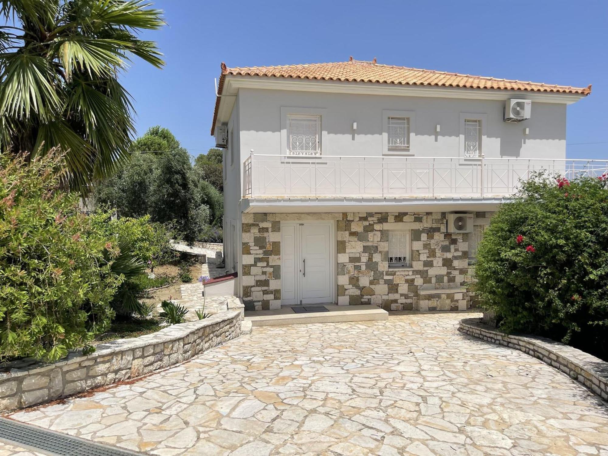 Luxurious Villa In Peloponnese With Swimming Pool Kamária Kültér fotó