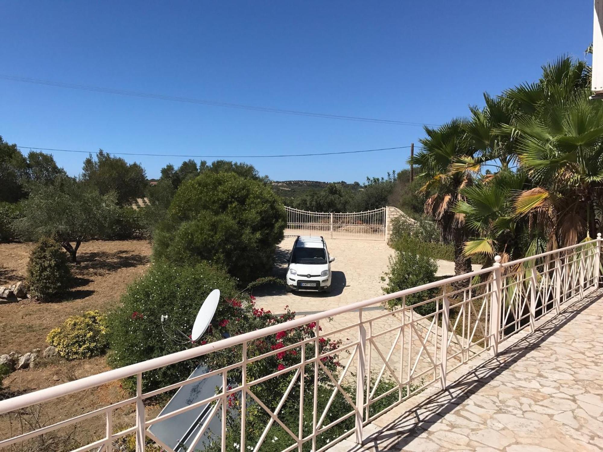 Luxurious Villa In Peloponnese With Swimming Pool Kamária Kültér fotó